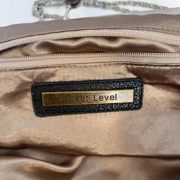 Street Level Abstract Artsy Kiss Clasp Chain Crossbody Bag Purse Boho Bold - Picture 9 of 11